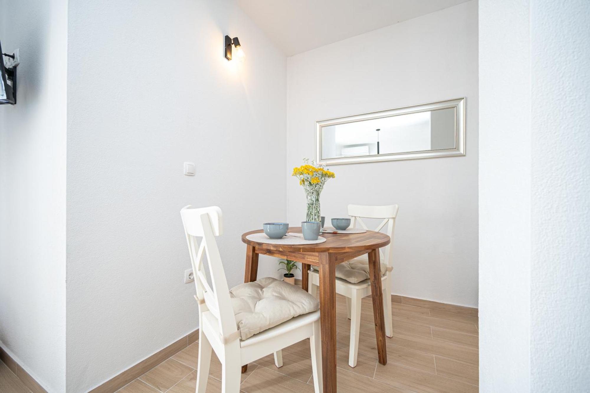 Apartments Kondrić Vinjerac Buitenkant foto
